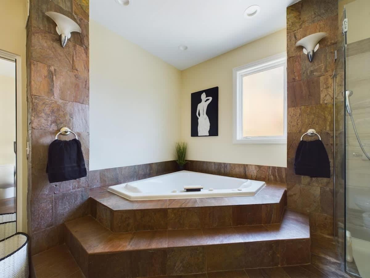 Luxe 4Br With Hot Tub & Game Room Chicago Ngoại thất bức ảnh
